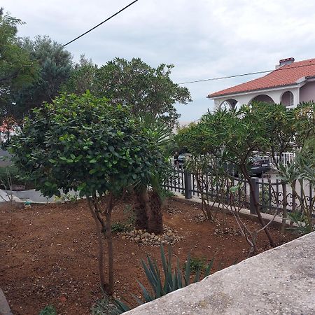 Apartman Zahira คาร์โลบัก ภายนอก รูปภาพ